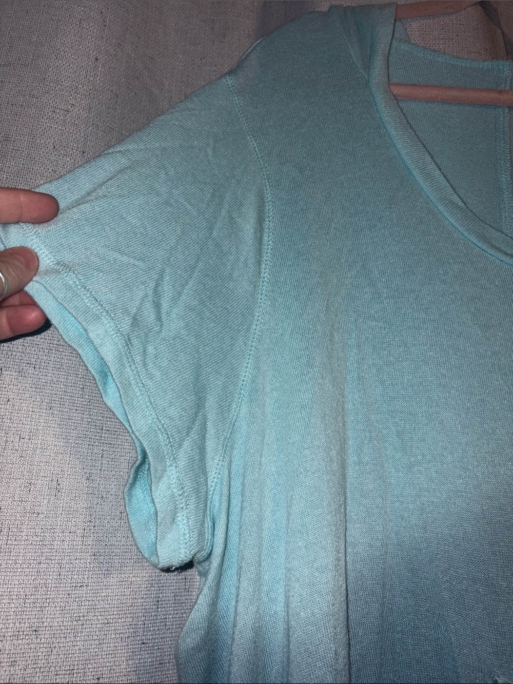 Livi Active Aqua to Teal Ombre Short-Sleeve Pullover Hoodie - Picture 3 of 6